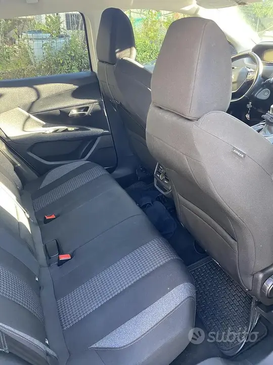 Peugeot 3008 2018 photo 4