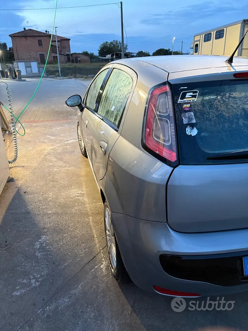 Fiat Punto Evo 2011 photo 5