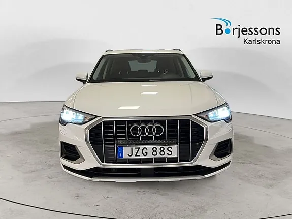 Audi Q3 2019 photo 5