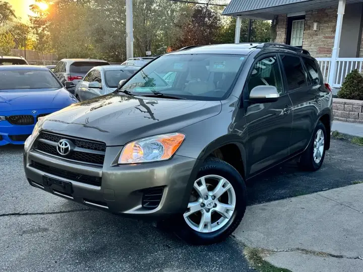 Toyota Rav4 2011 photo 3