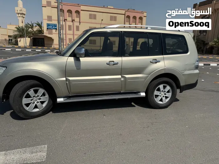 Mitsubishi Pajero 2008 photo 3