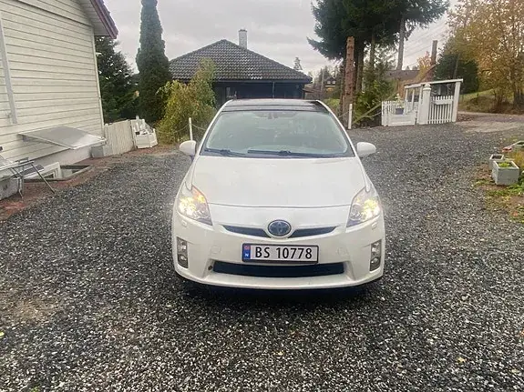 Toyota Prius 2010 photo 3