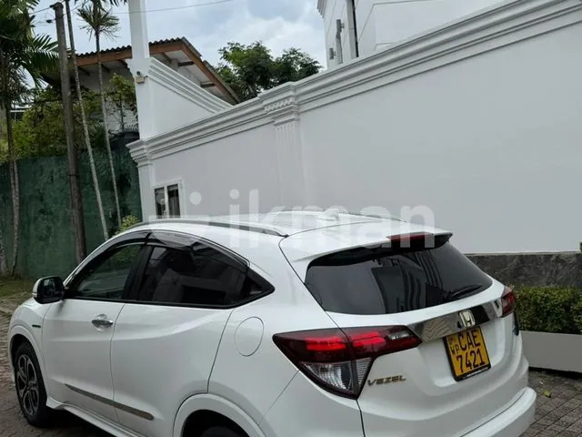 Honda Vezel 2015 photo 4