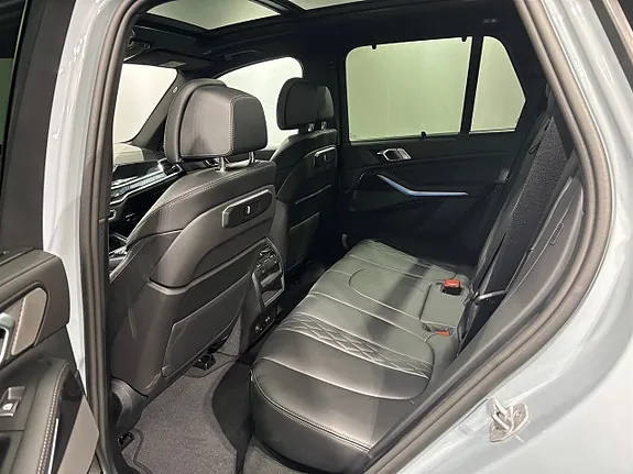 BMW X5 2025 photo 4