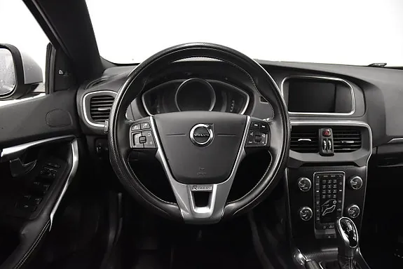 Volvo V40 2018 photo 2