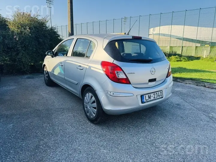 Opel Corsa 2007 photo 2