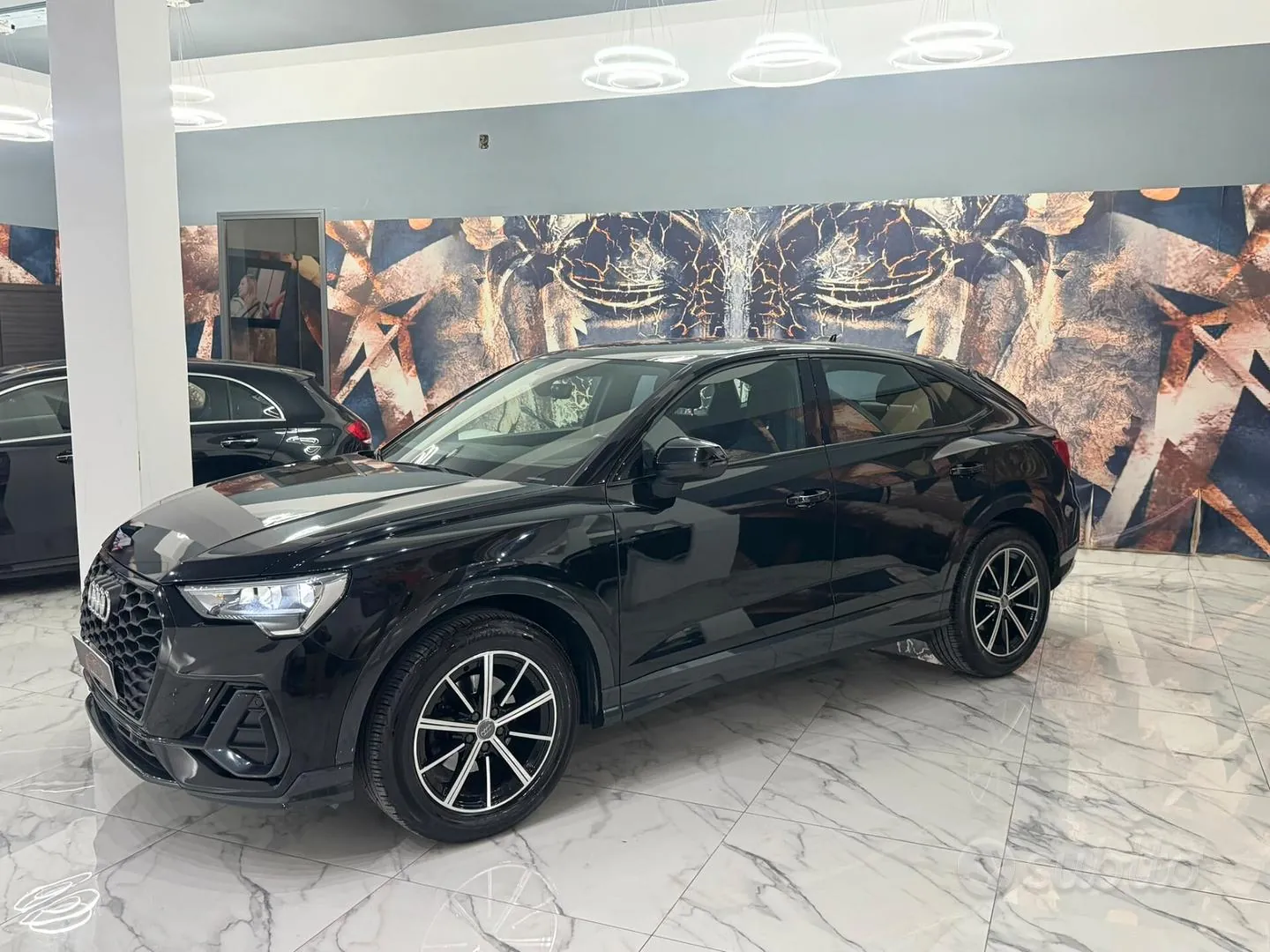 Audi Q3 2019 photo 2