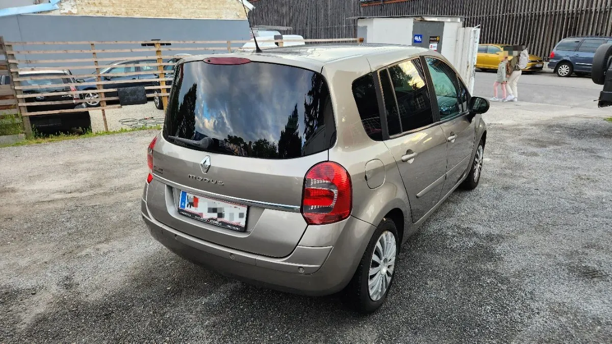 Renault Modus 2010 photo 3