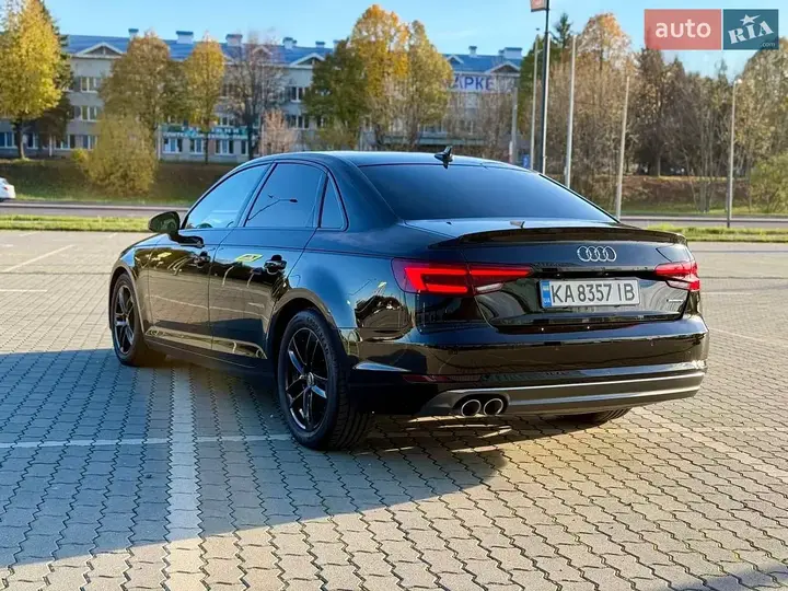 Audi A4 2018 photo 5