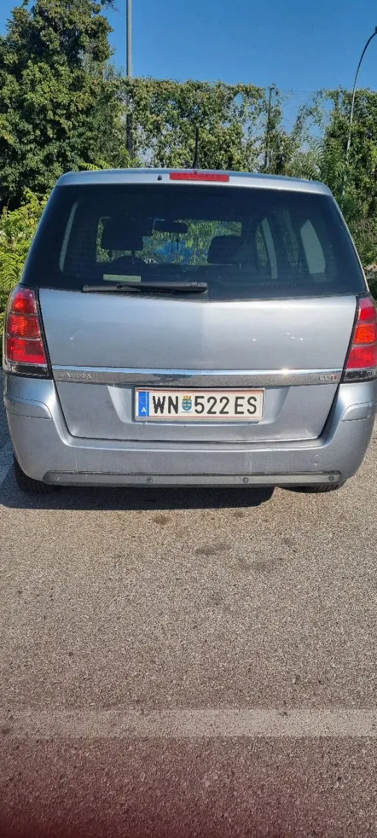 Opel Zafira 2007 photo 2