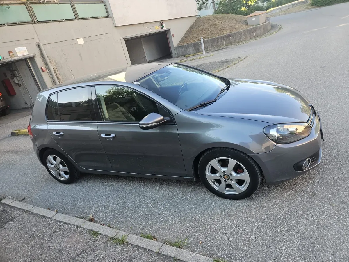Volkswagen Golf 2009 photo 2