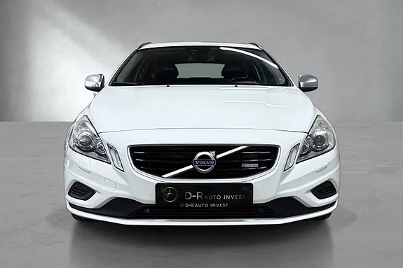 Volvo V60 2013 photo 2