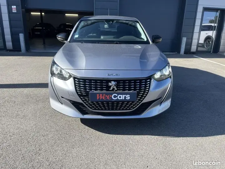 Peugeot 208 2021 photo 2