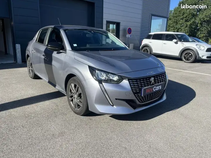 Peugeot 208 2021 photo 3