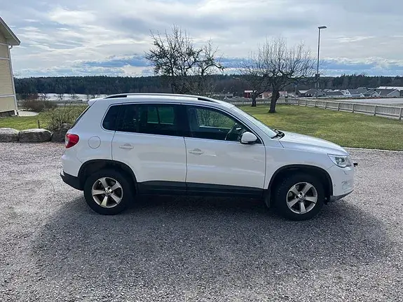 Volkswagen Tiguan 2010 photo 4