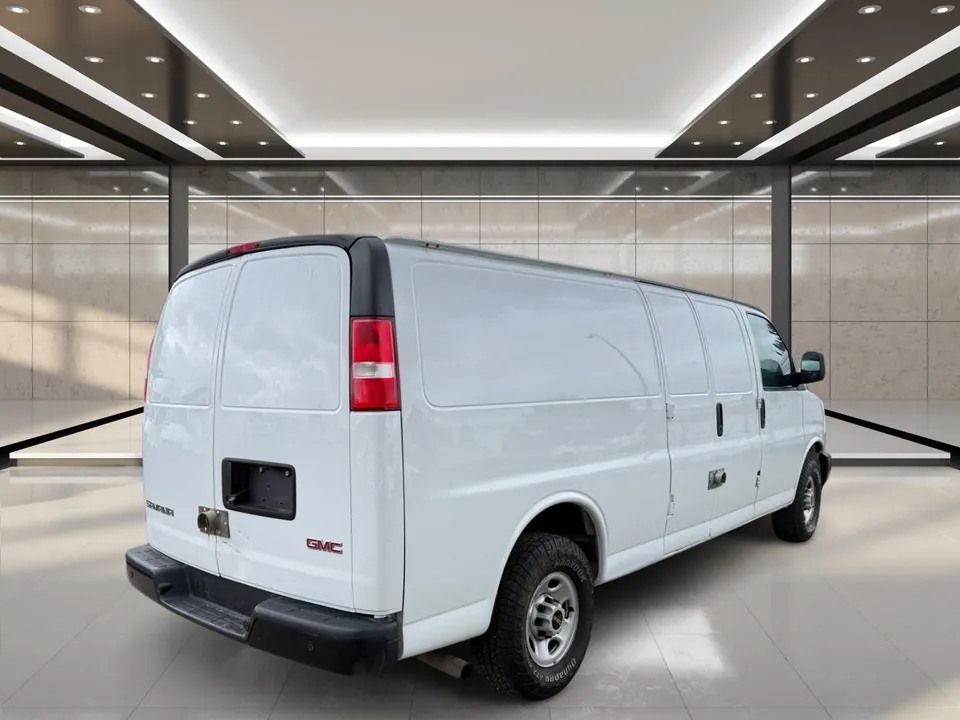 GMC Savana 2021 photo 3