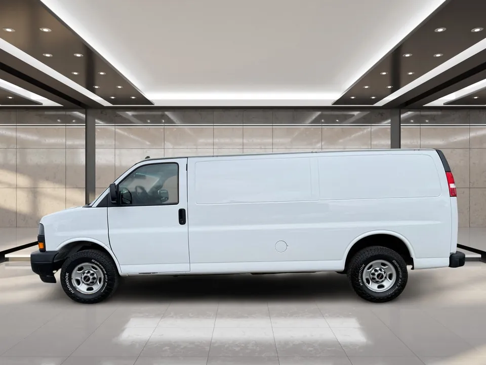 GMC Savana 2021 photo 5