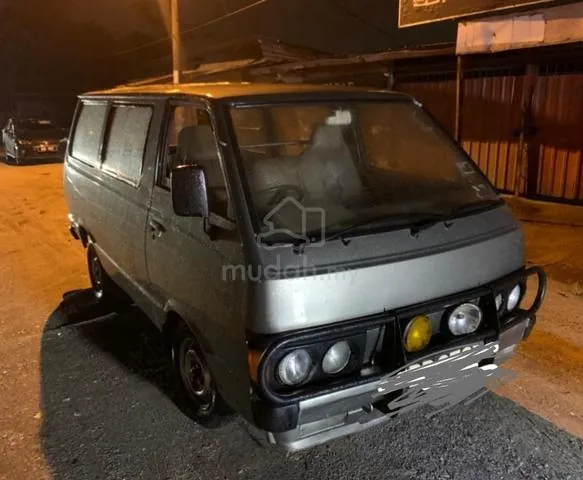 Nissan Vanette