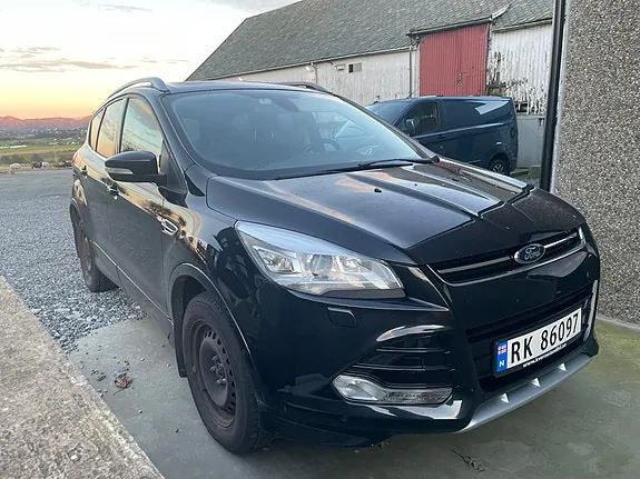 Ford Kuga 2015 photo 2
