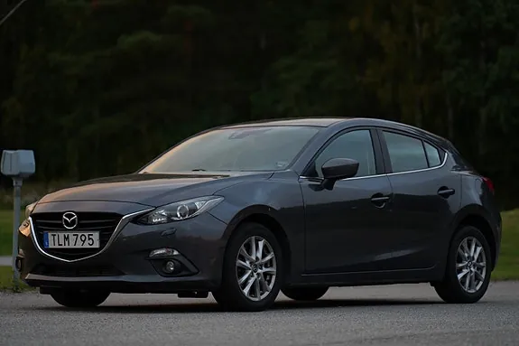 Mazda 3 2015 photo 3