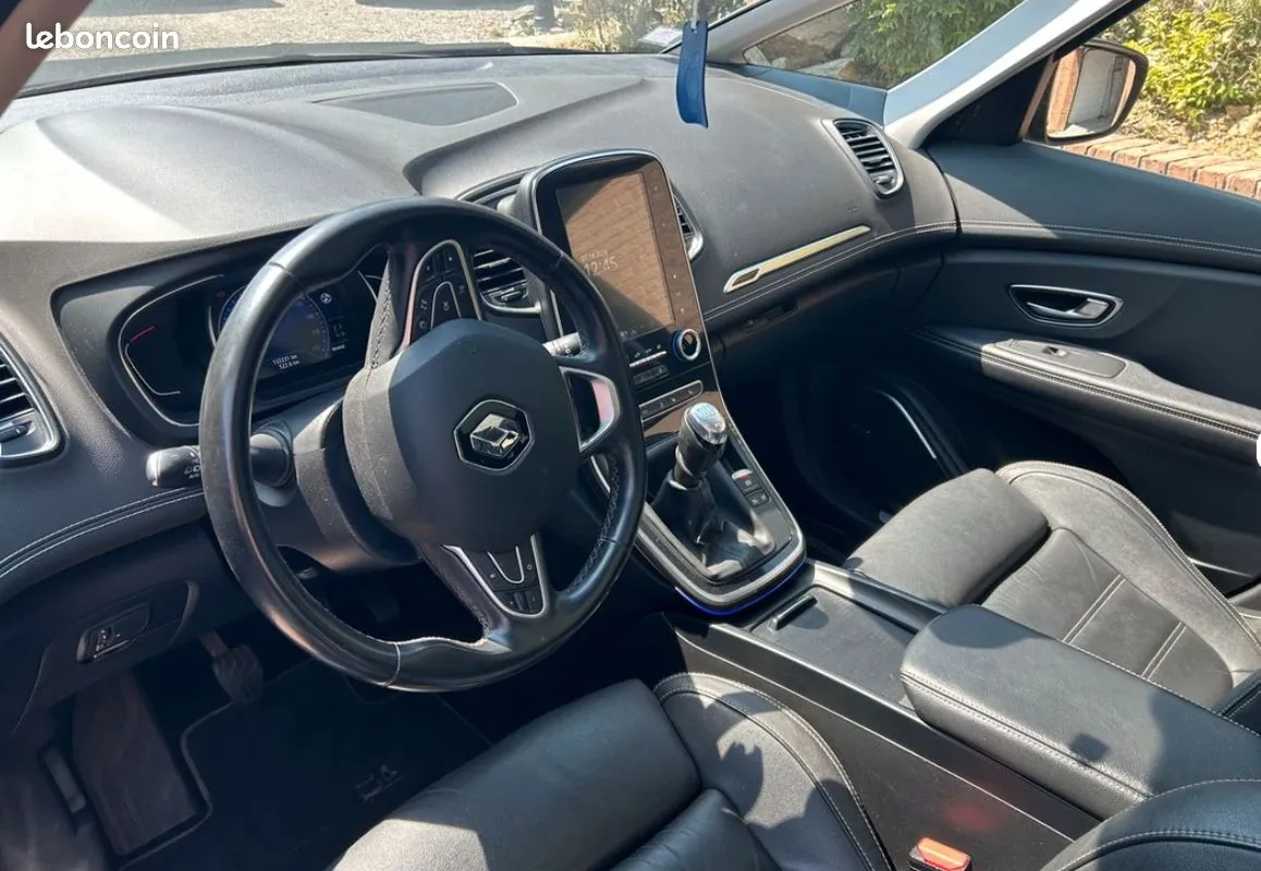 Renault Grand Scenic 2021 photo 3