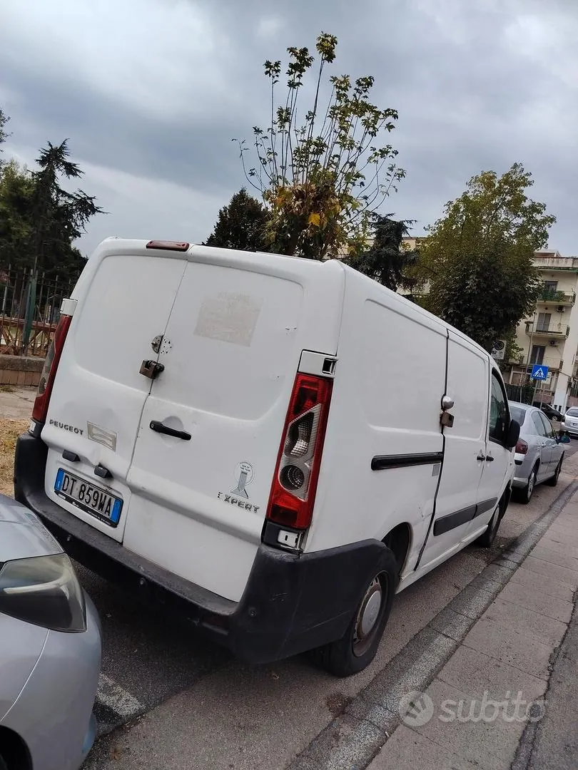 Peugeot Expert 2009 photo 3