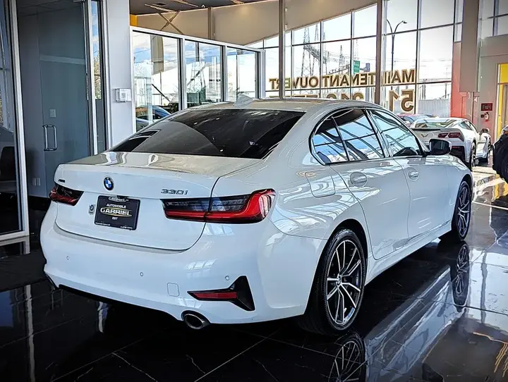 BMW 3 Series 2019 photo 5