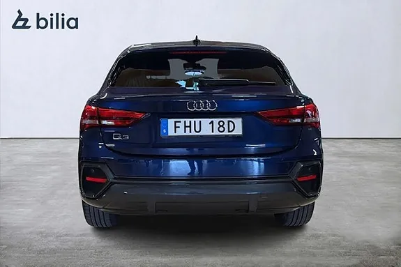 Audi Q3 2023 photo 5