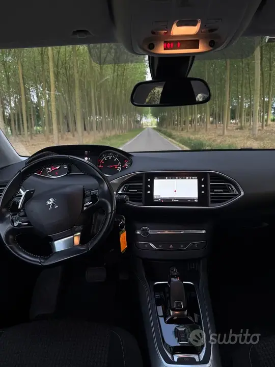 Peugeot 308 2019 photo 5
