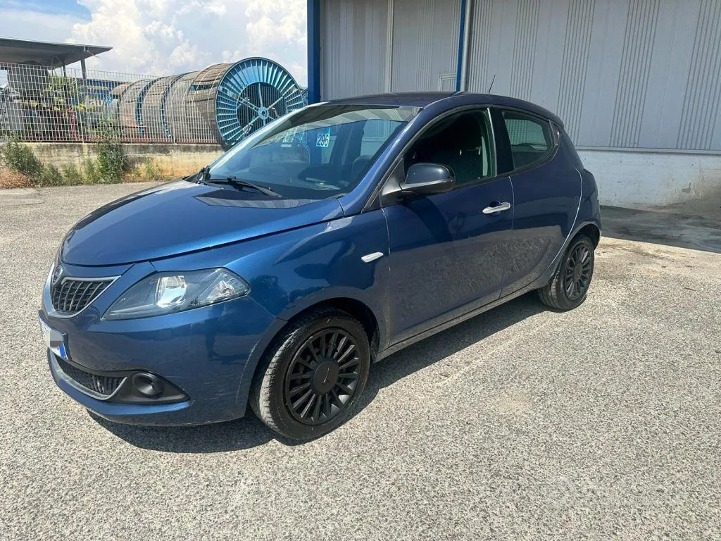 Lancia Ypsilon 2022 photo 3