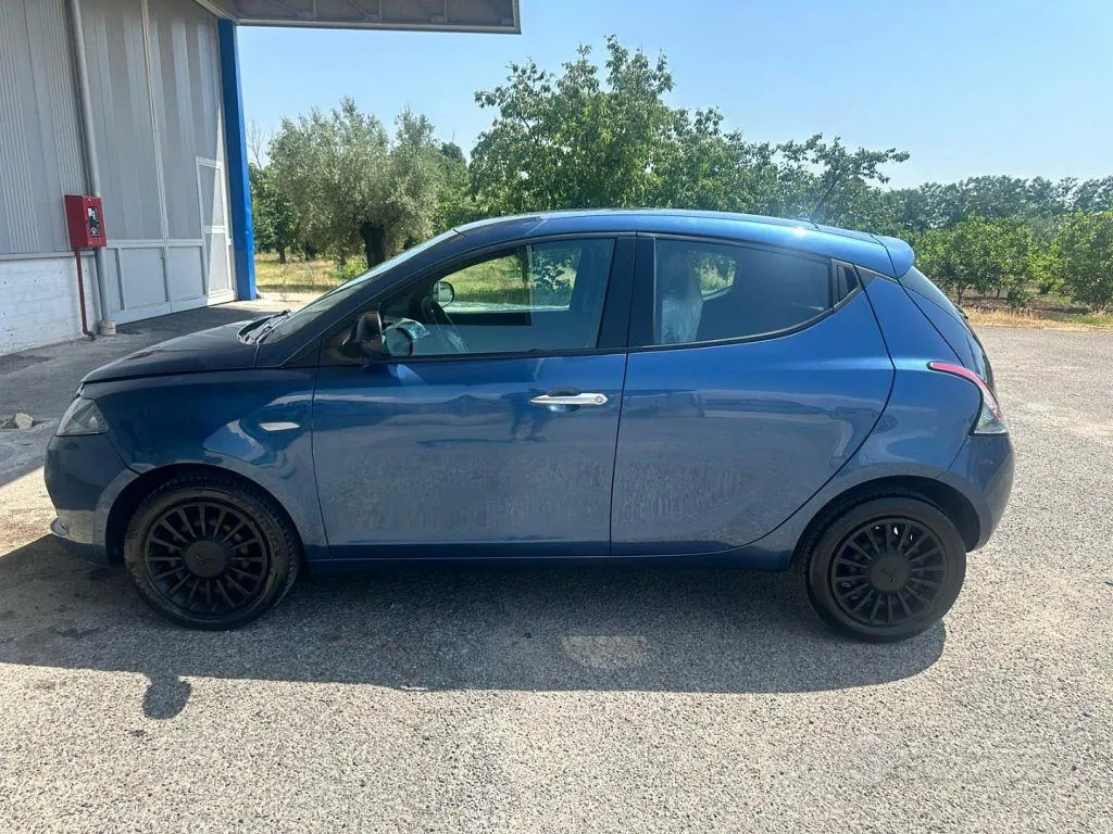 Lancia Ypsilon 2022 photo 4