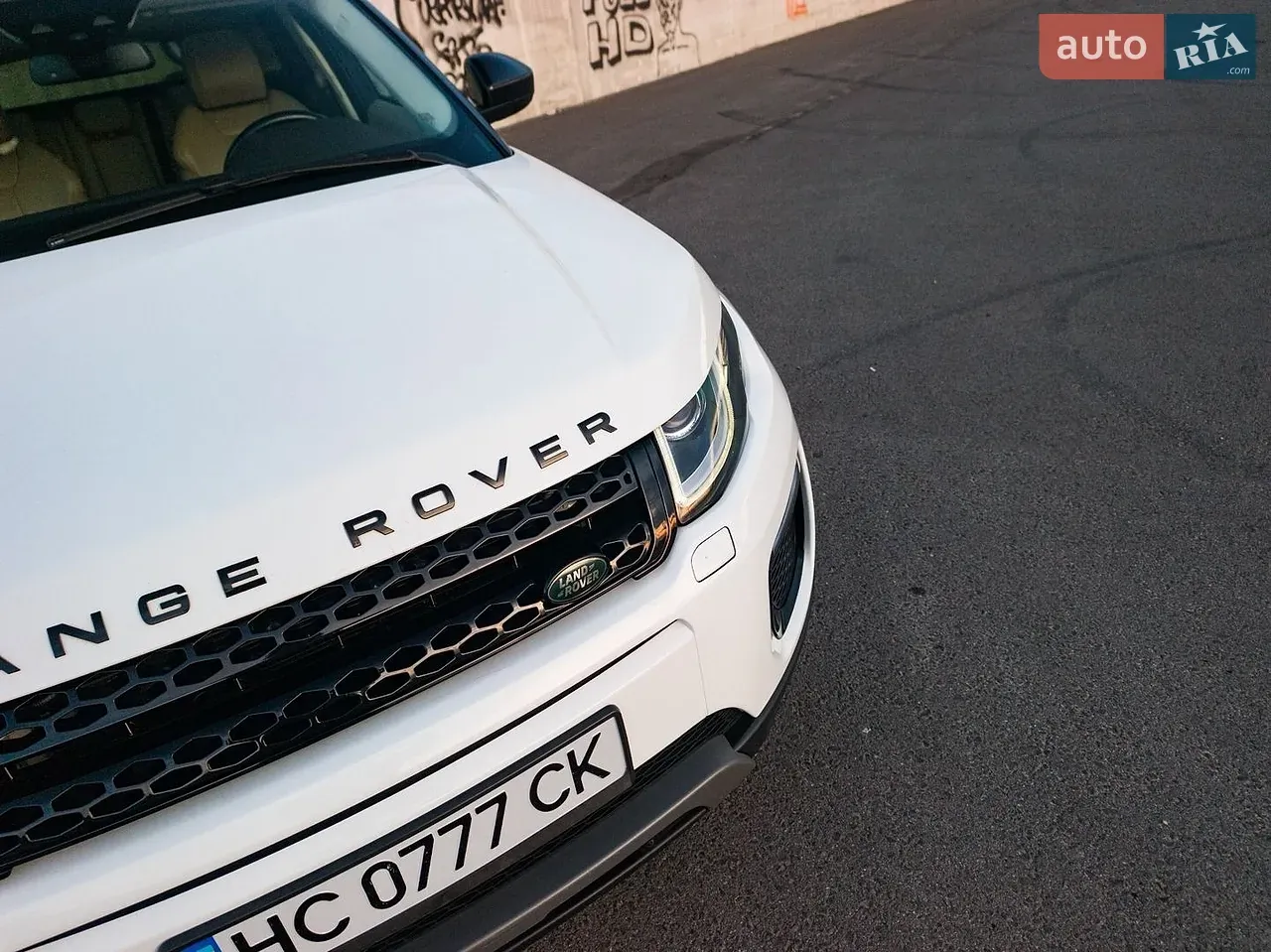 Land Rover Range Rover Evoque 2018 photo 3