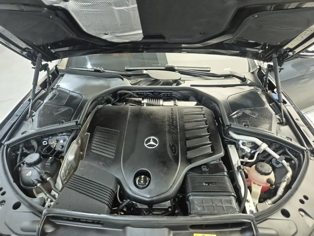 Mercedes-Benz S-Class 2023 photo 5