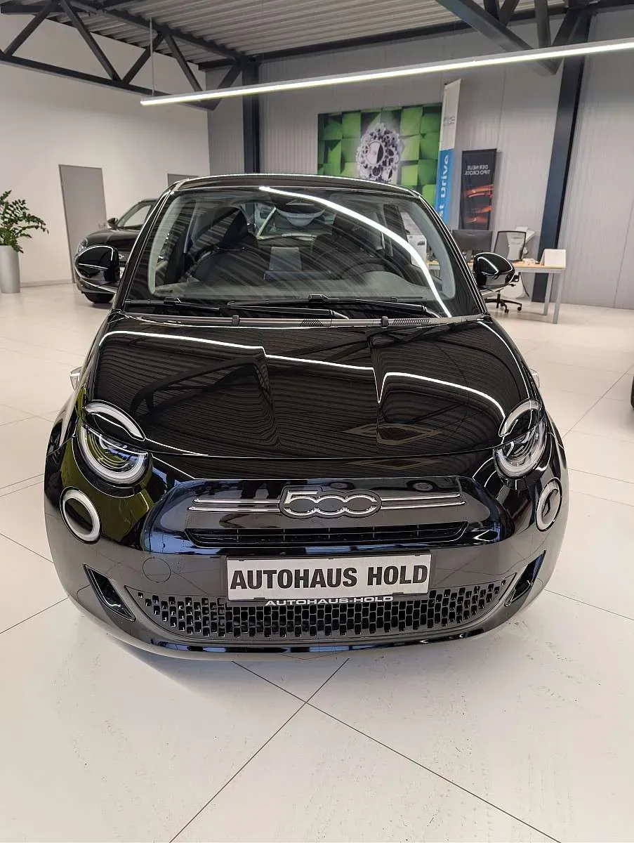 Fiat 500 2025 photo 2