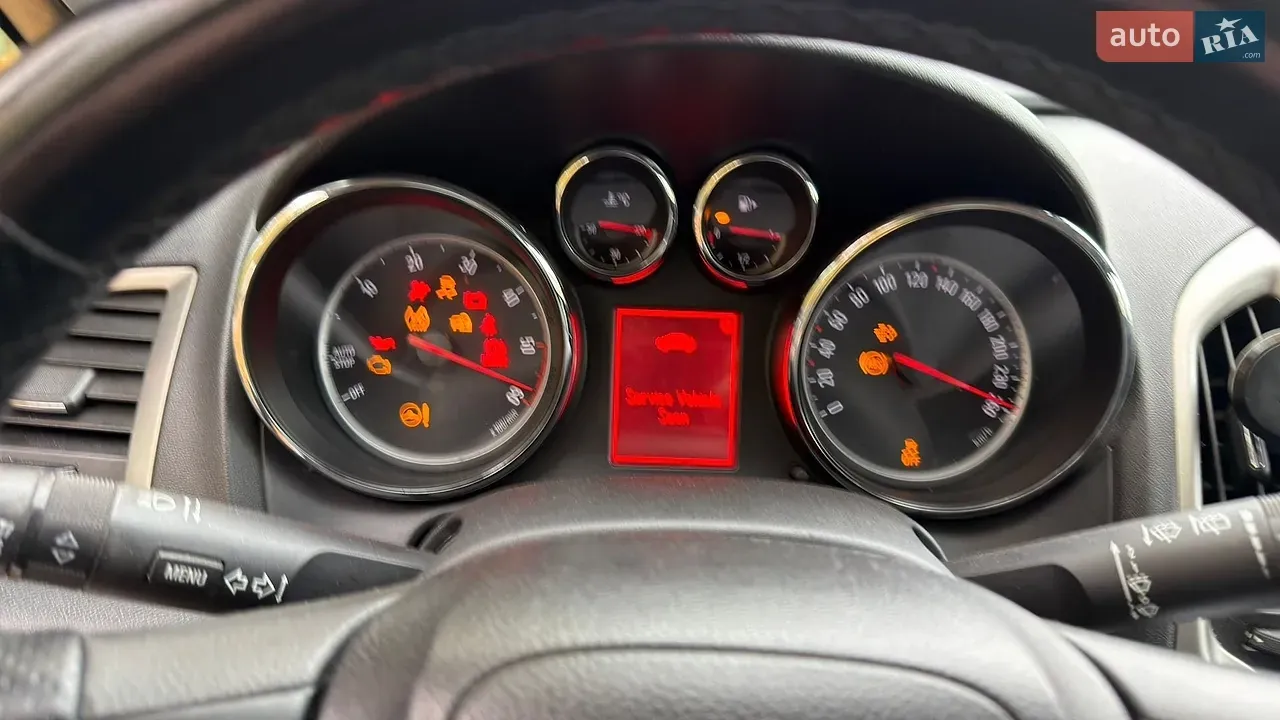 Opel Astra 2011 photo 5