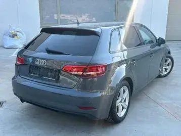 Audi A3 Sportback 2017 photo 2