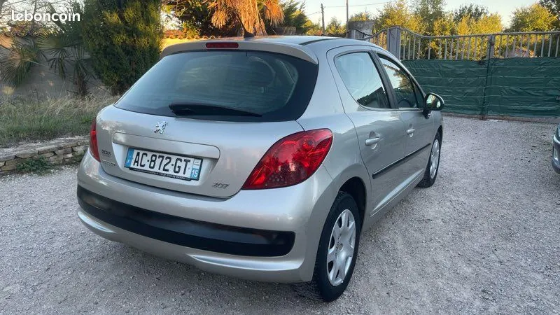 Citroen C1 2010 photo 2