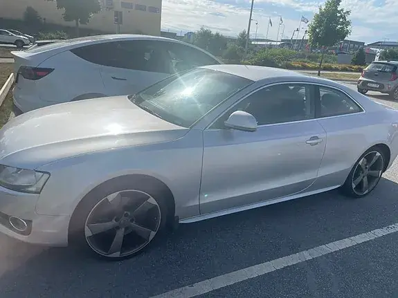 Audi A5 2008 photo 2