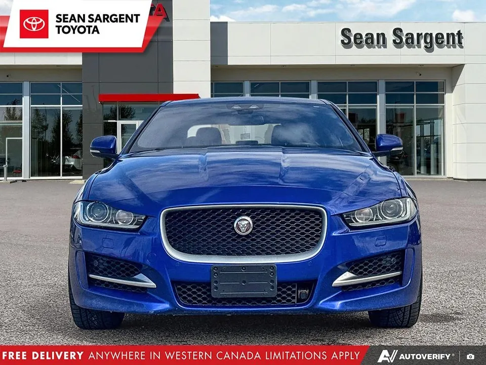 Jaguar Xe 2017 photo 3