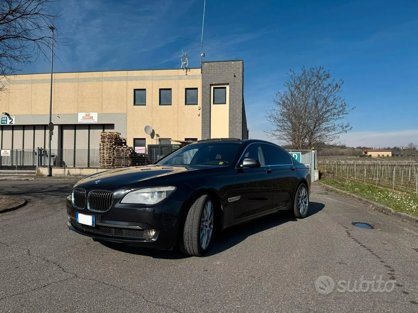 BMW 7 Series 2013 photo 2