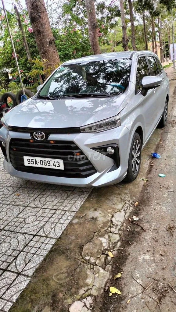 Toyota Avanza Premio