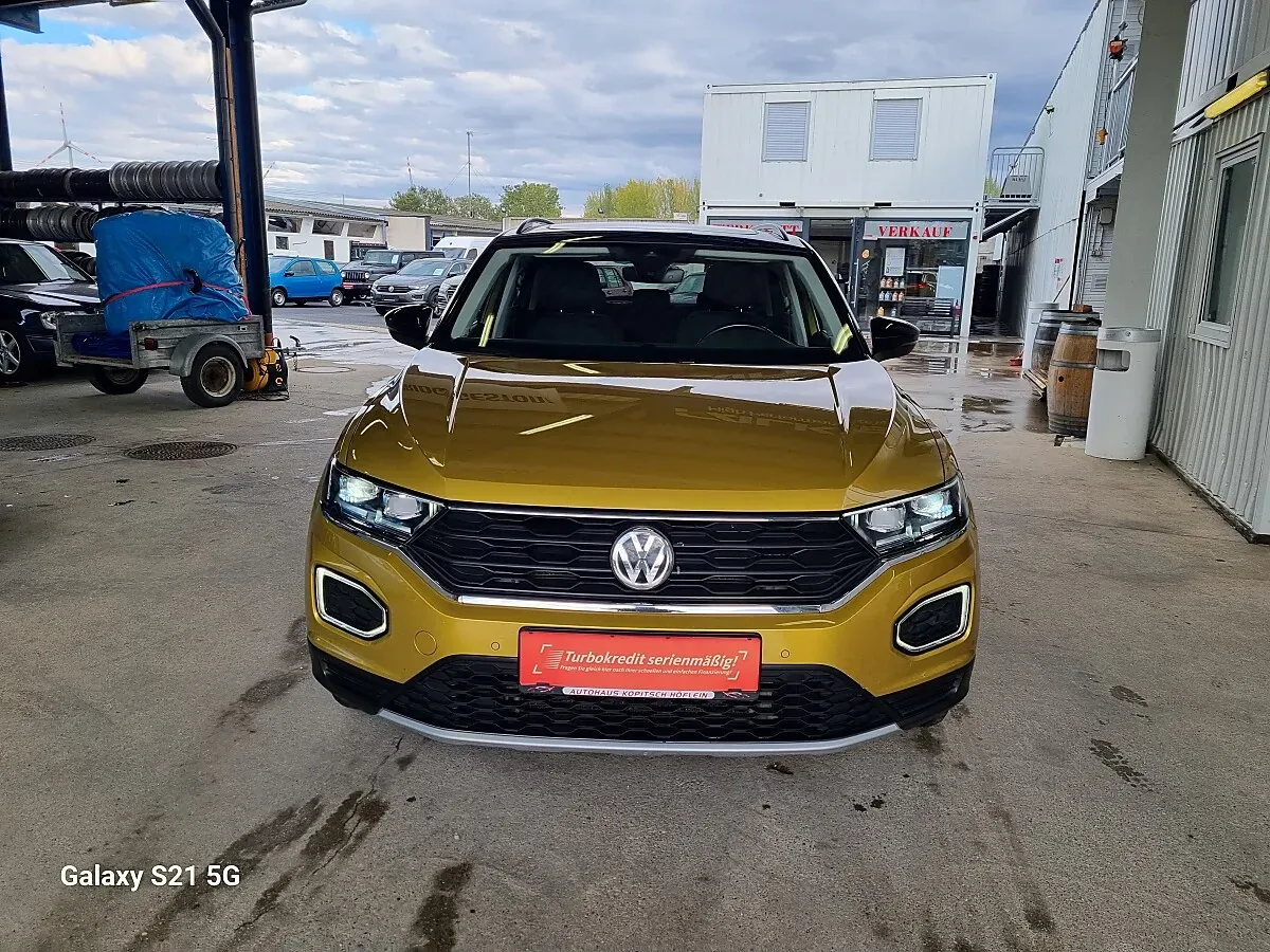 Volkswagen T-Roc 2018 photo 2