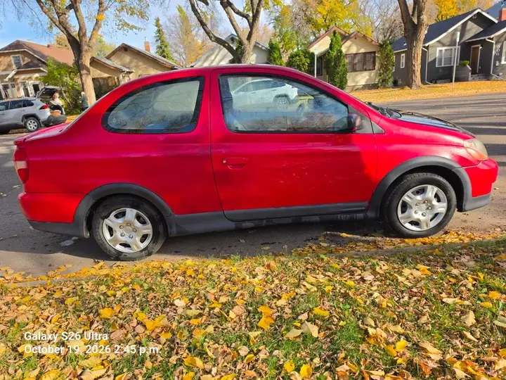 Toyota Echo 2000 photo 4