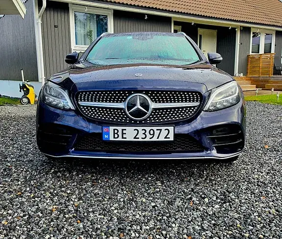 Mercedes-Benz C300 E