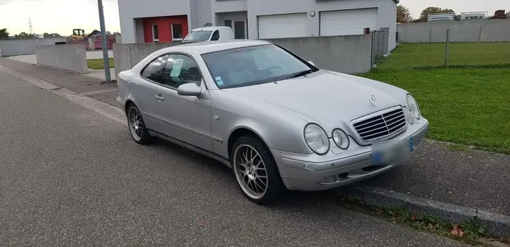 Mercedes-Benz Clk 230