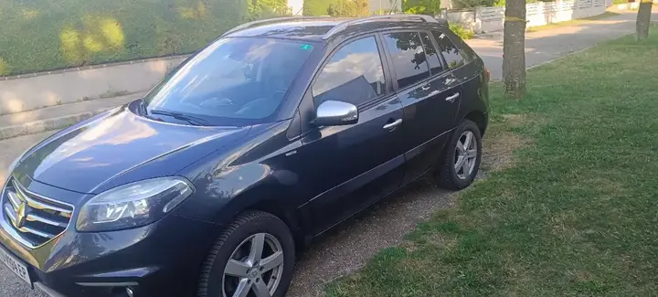 Renault Koleos 2012 photo 2