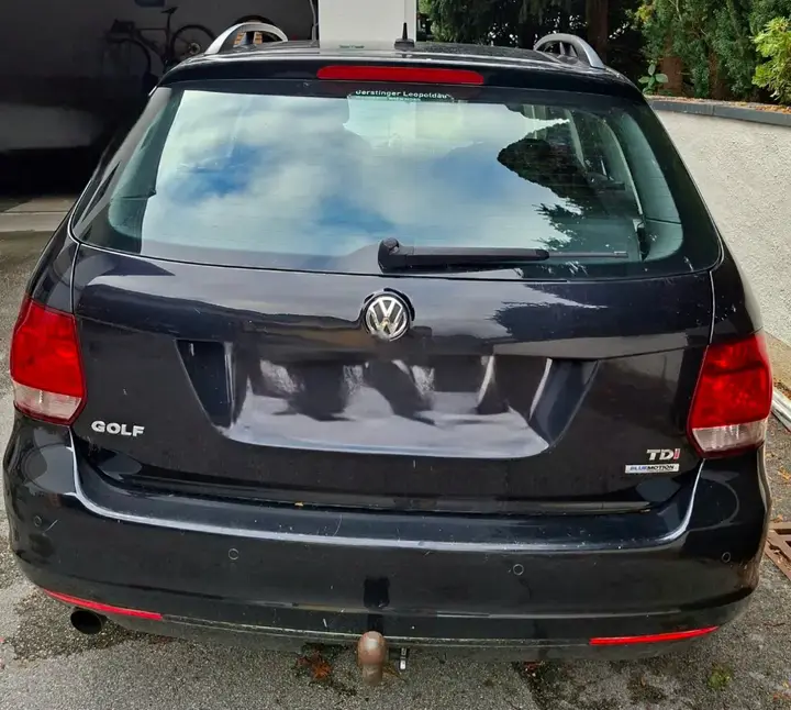 Volkswagen Golf Variant 2011 photo 2