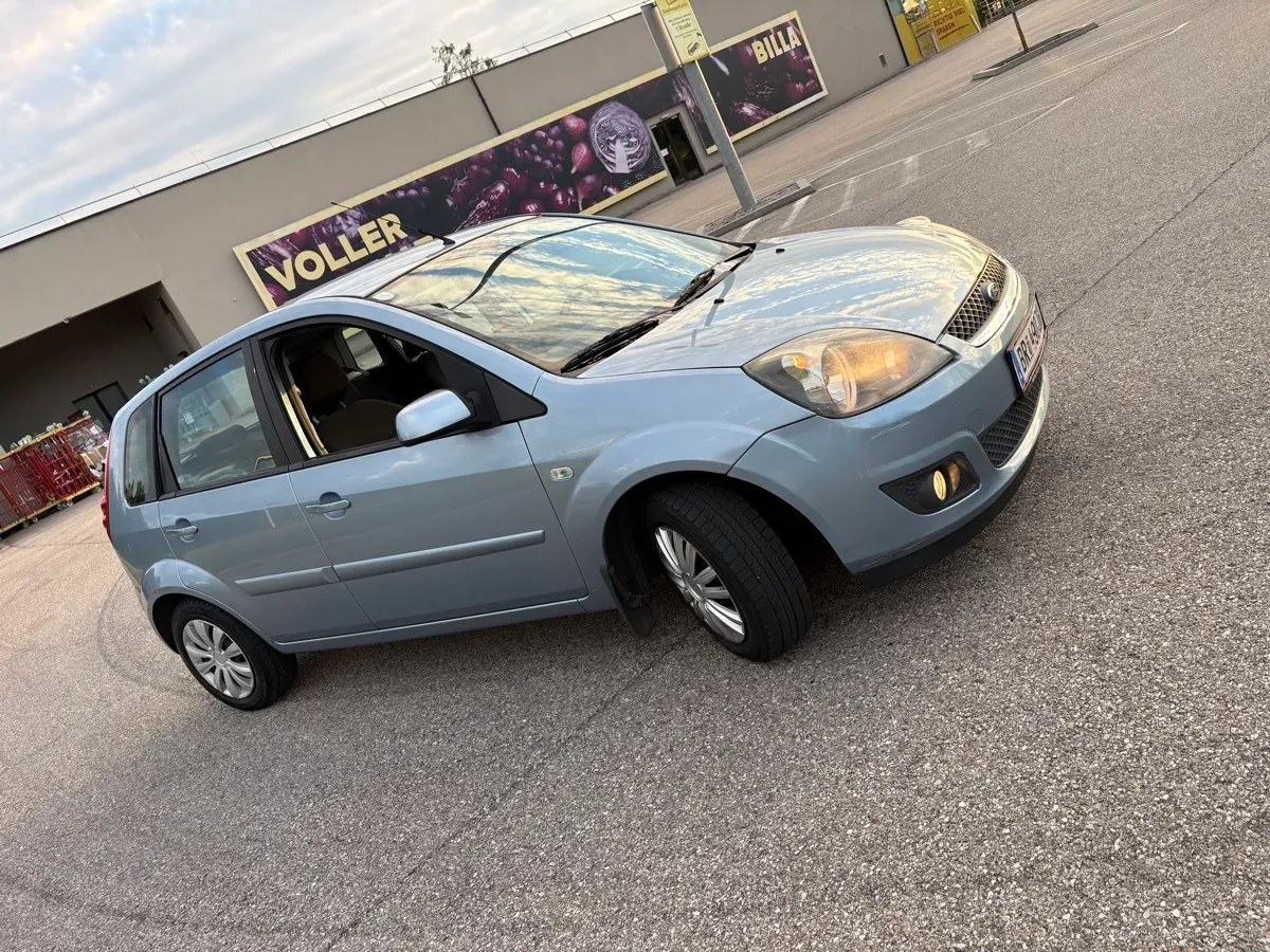 Ford Fiesta 2007 photo 2