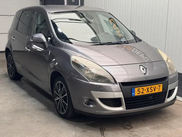 Renault Scénic 2011 photo 3