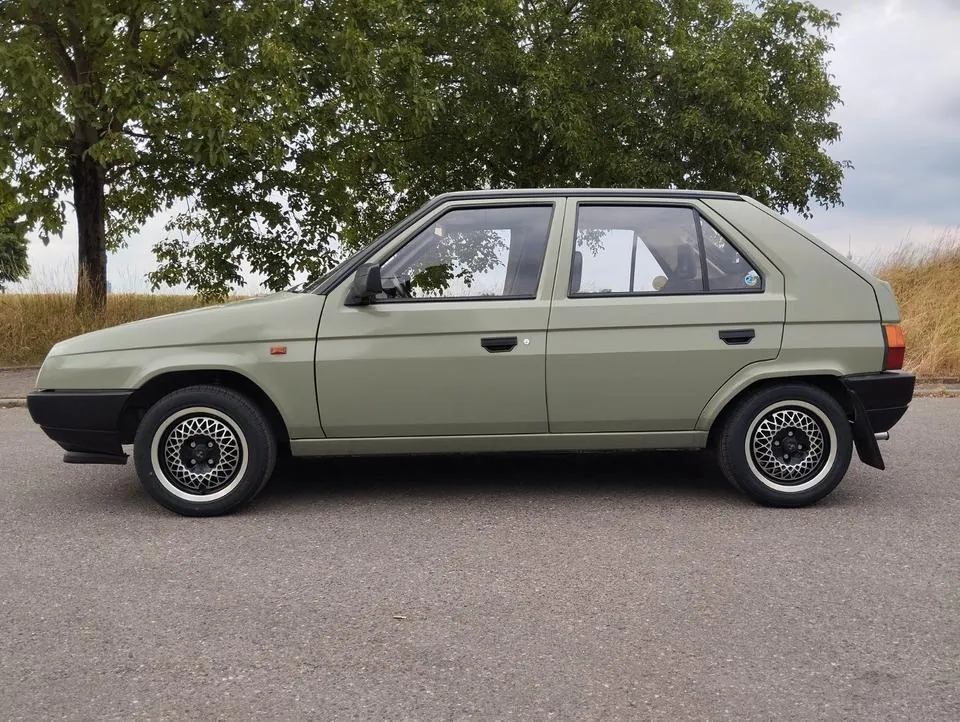 Skoda Favorit